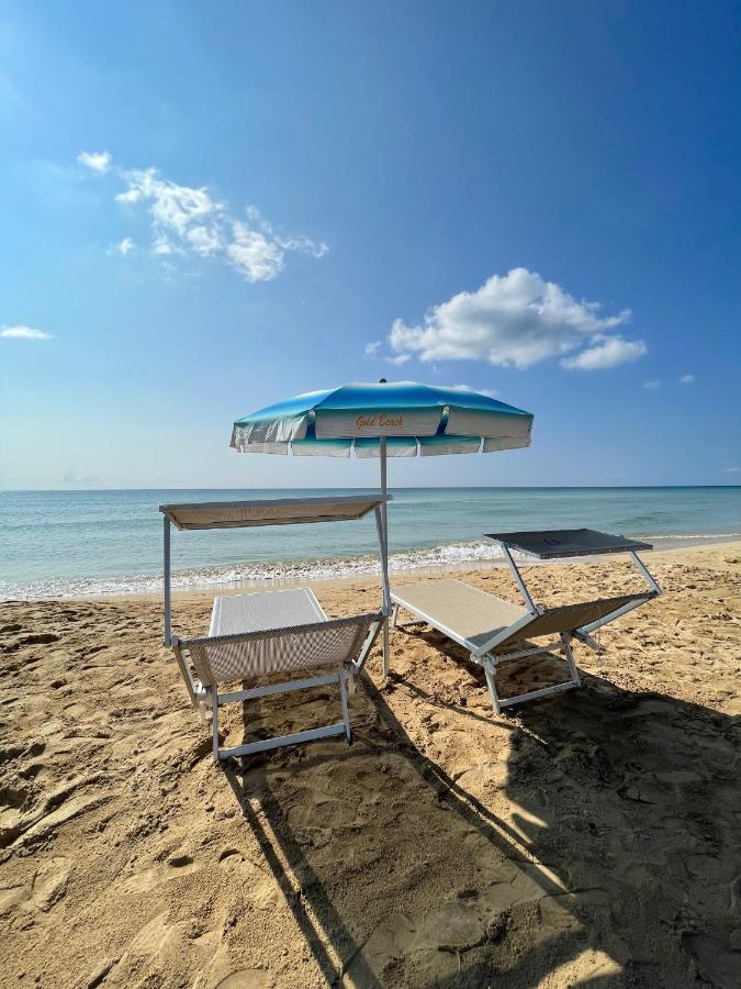 Hotel Salento Gold Beach Marina Di Pescoluse Exterior photo