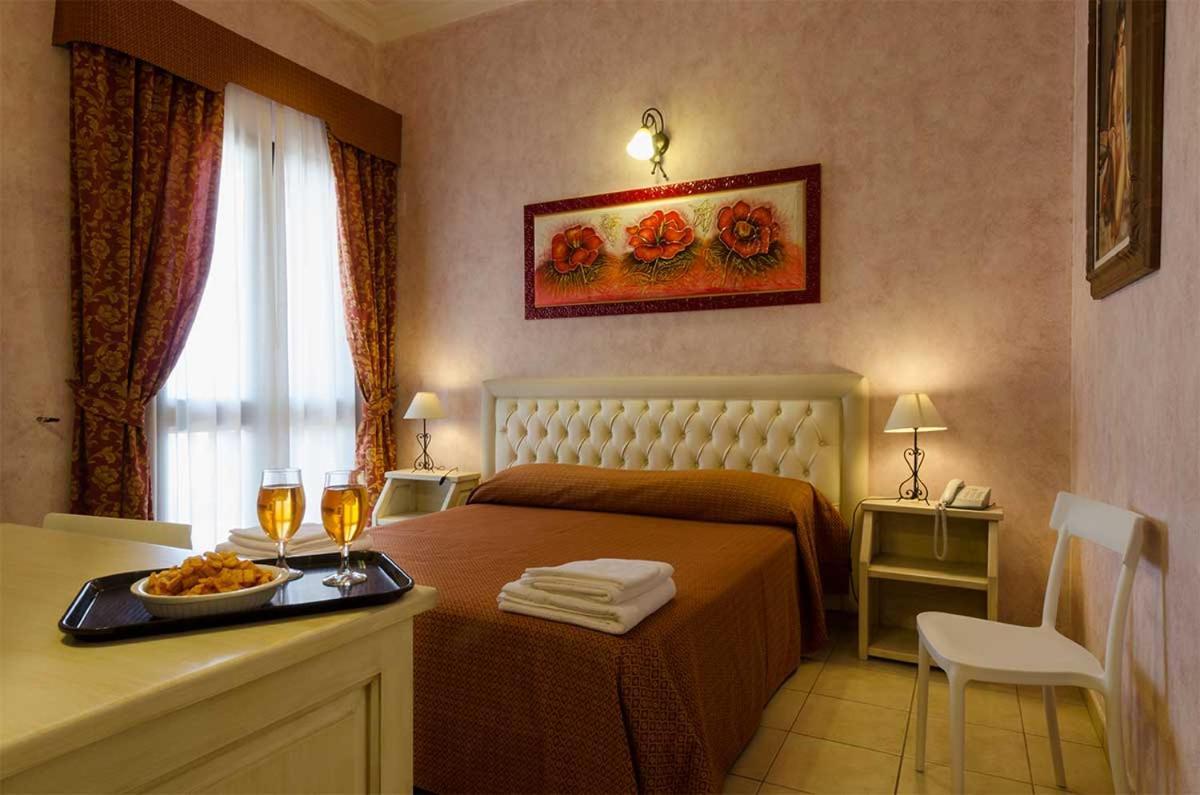Hotel Salento Gold Beach Marina Di Pescoluse Exterior photo